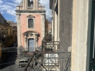 appartamento in vendita ad Acireale in zona Centro Storico