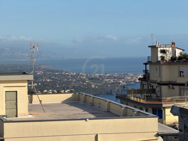 appartamento in vendita ad Acireale