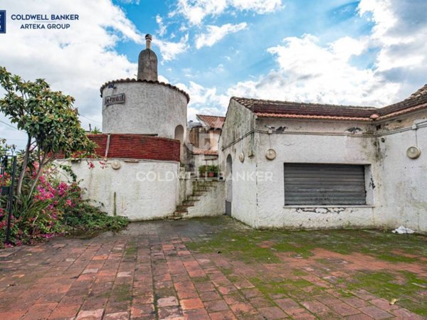 negozio in vendita ad Acireale in zona Santa Tecla