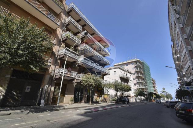 appartamento in vendita ad Acireale
