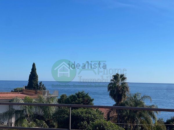 appartamento in vendita ad Acireale