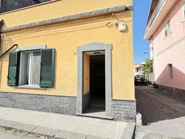 casa indipendente in vendita ad Acireale in zona Pozzillo