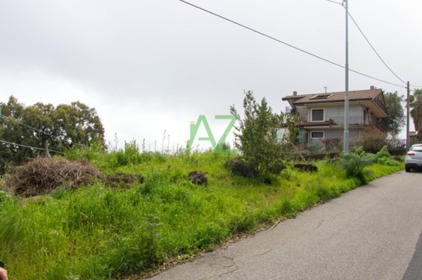 terreno edificabile in vendita ad Acireale in zona Pennisi