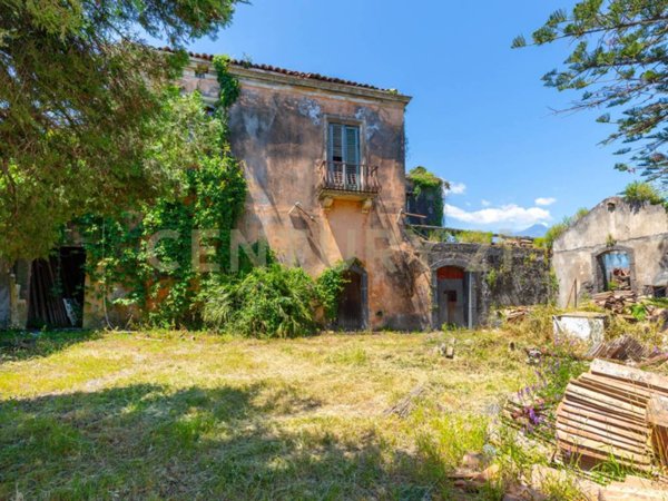 casa indipendente in vendita ad Acireale in zona Piano d'Api