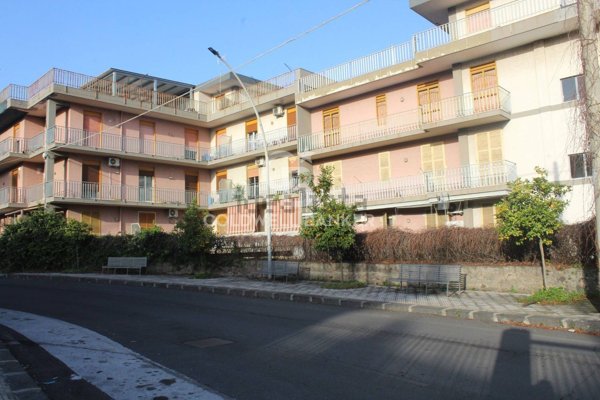 appartamento in vendita ad Acireale in zona Centro Storico