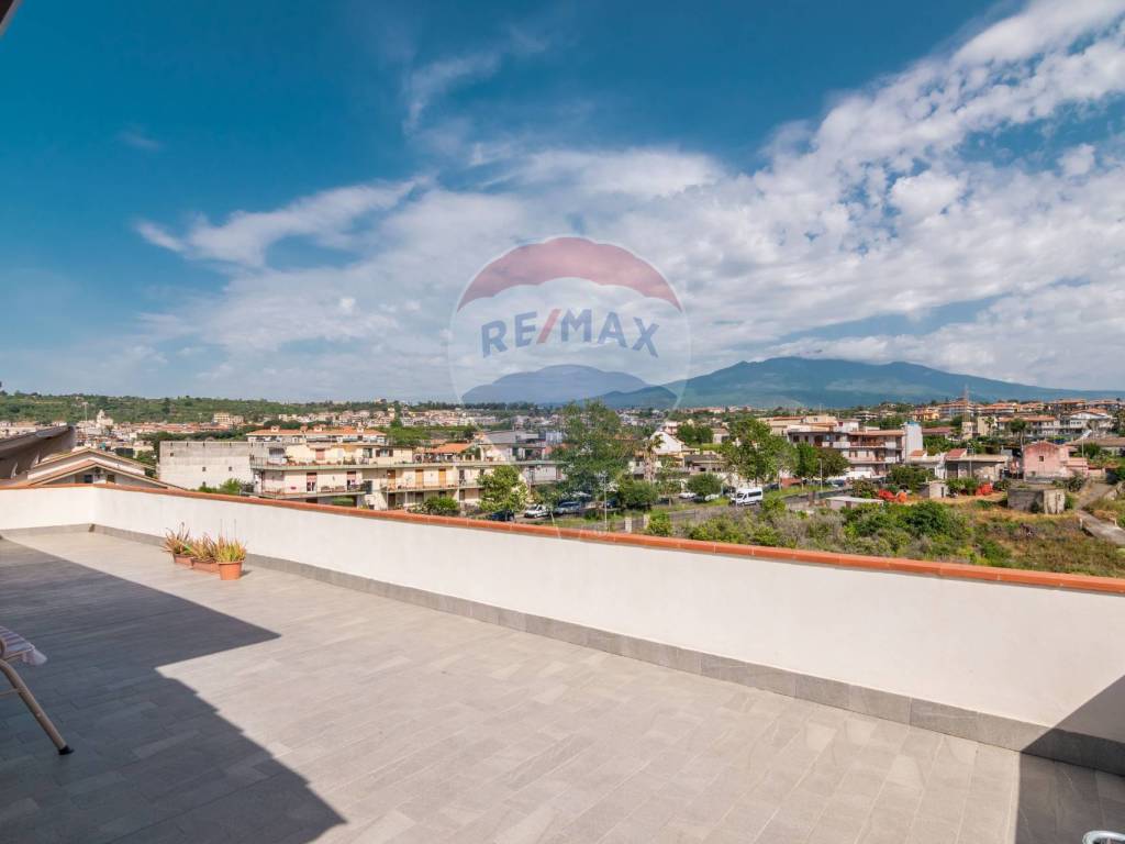 appartamento in vendita ad Acireale in zona Capo Mulini