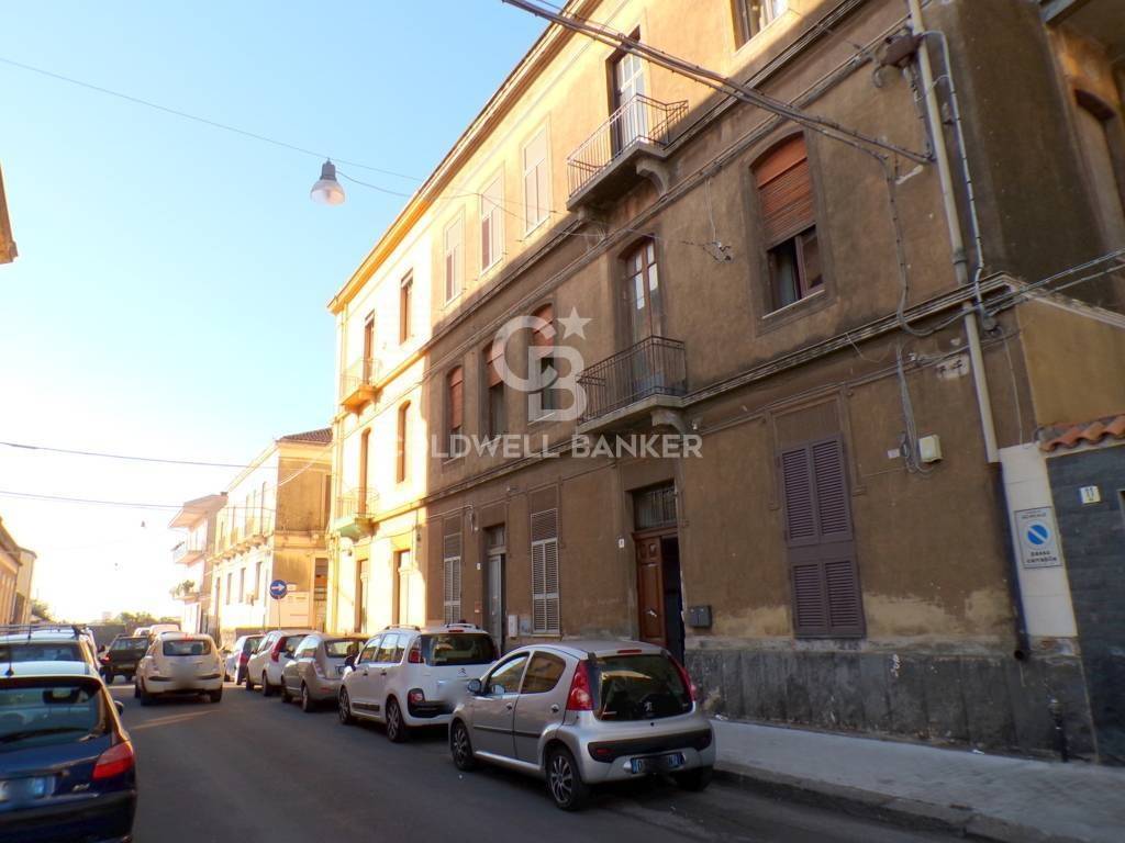 appartamento in vendita ad Acireale in zona Centro Storico