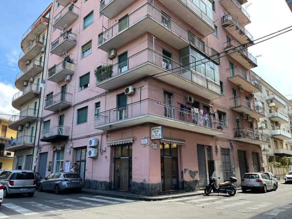 appartamento in vendita ad Acireale in zona Centro Storico