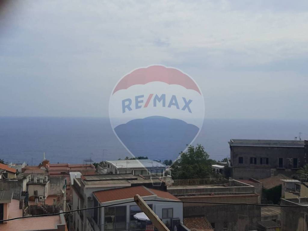 appartamento in vendita ad Acireale in zona Centro Storico