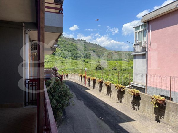 appartamento in vendita ad Acireale in zona Santa Tecla