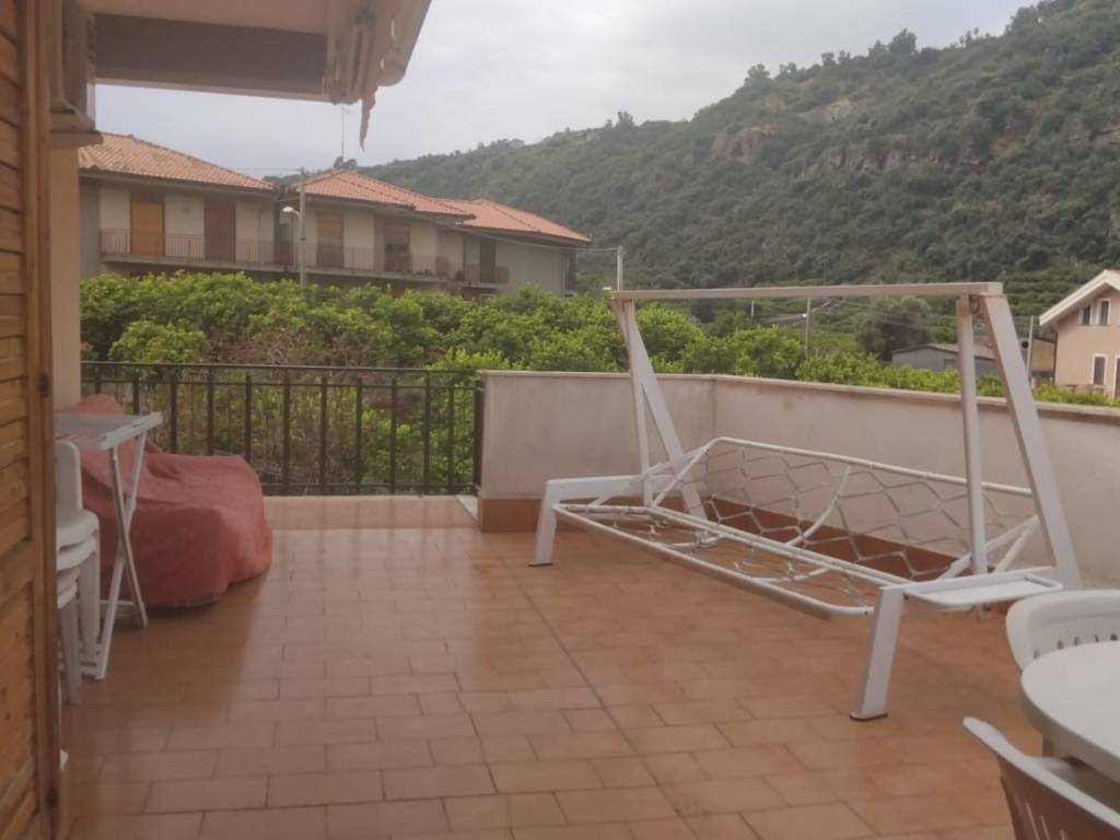 appartamento in vendita ad Acireale in zona Santa Tecla