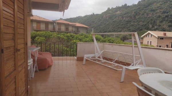 appartamento in vendita ad Acireale in zona Scillichenti