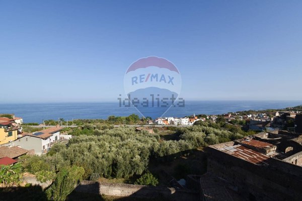 appartamento in vendita ad Acireale