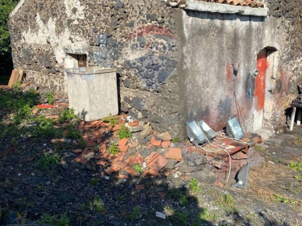 casa indipendente in vendita ad Acireale in zona Pozzillo
