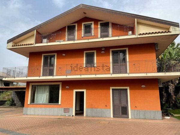 casa indipendente in vendita ad Acireale in zona Balatelle