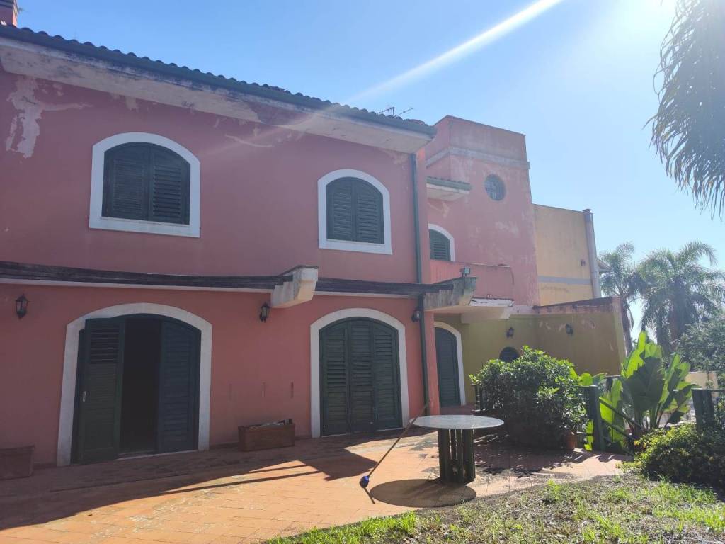 casa indipendente in vendita ad Acireale in zona Piano d'Api