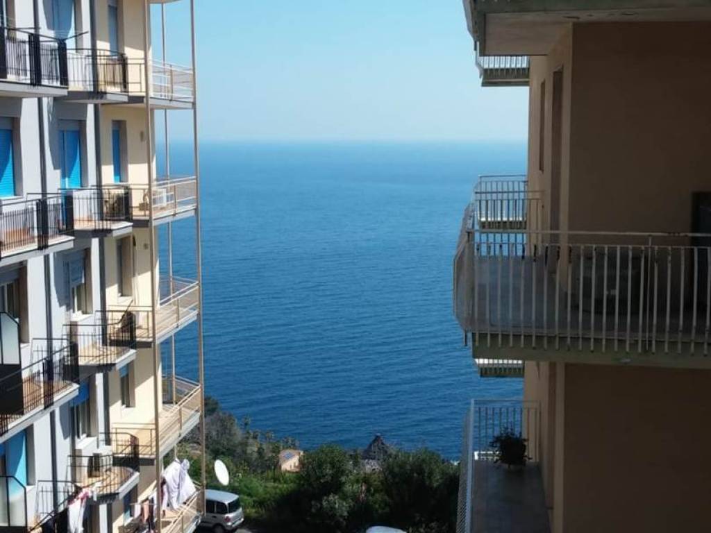 appartamento in vendita ad Acireale in zona San Cosmo