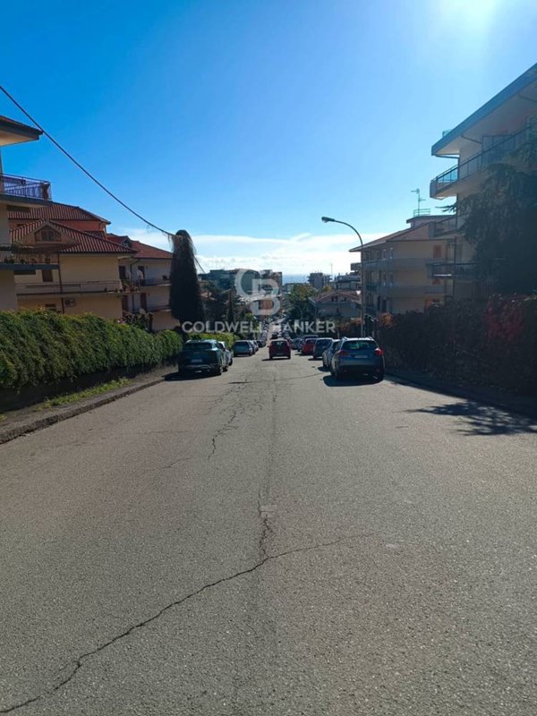 appartamento in vendita ad Acireale