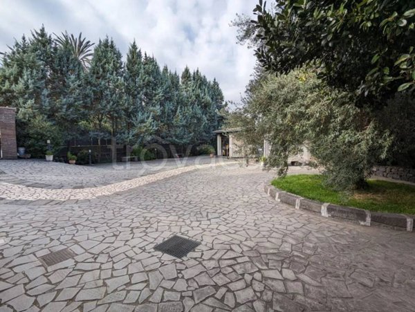 casa indipendente in vendita ad Acireale