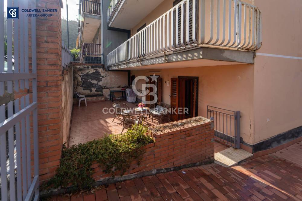 appartamento in vendita ad Acireale in zona Santa Tecla