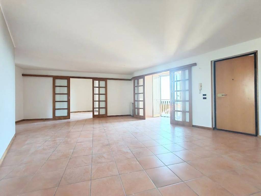 appartamento in vendita ad Acireale