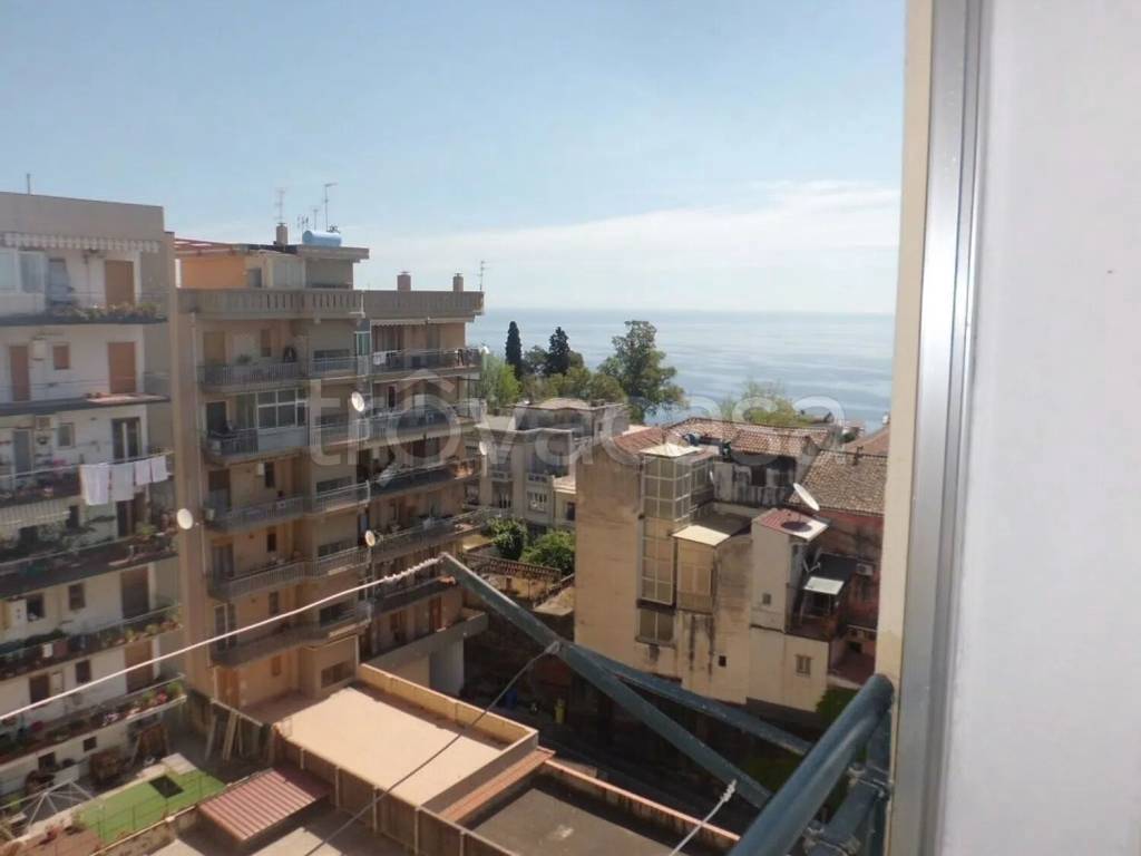 appartamento in vendita ad Acireale