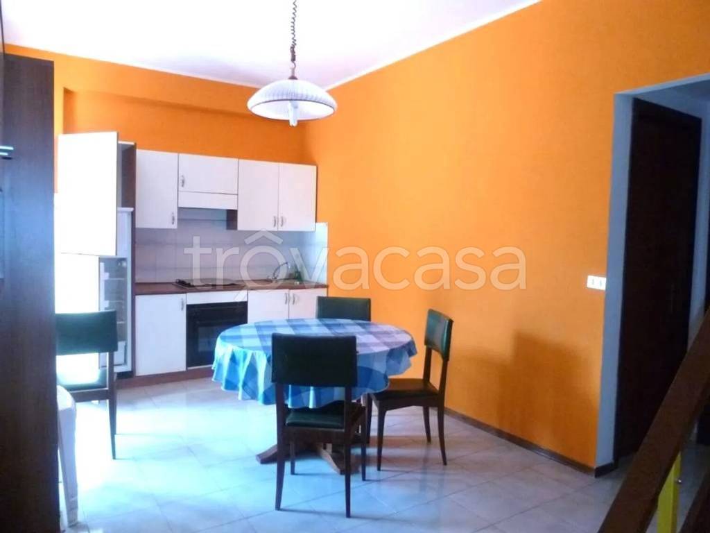 appartamento in vendita ad Acireale in zona Stazzo