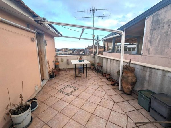 casa indipendente in vendita ad Acireale in zona Centro Storico