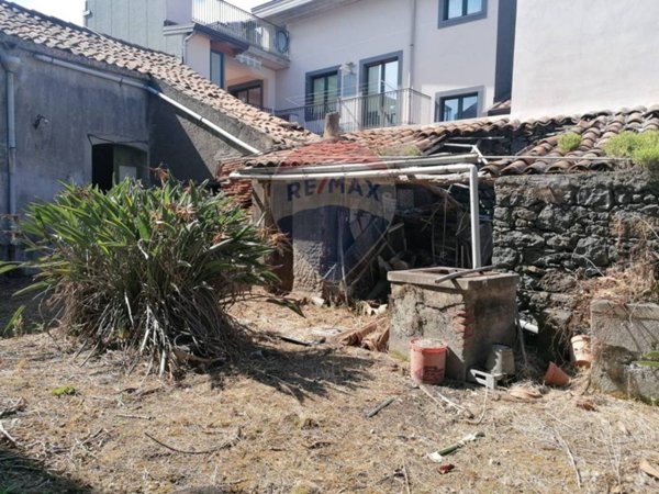 casa indipendente in vendita ad Acireale in zona Stazzo