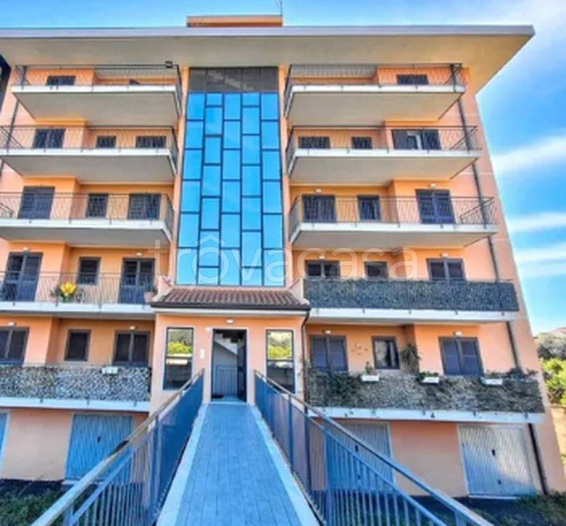 appartamento in vendita ad Acireale
