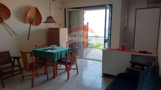 appartamento in vendita ad Acireale in zona Pozzillo