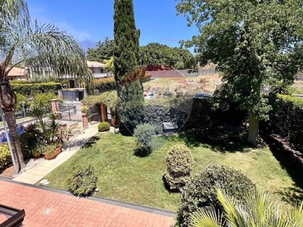 casa indipendente in vendita ad Acireale in zona Piano d'Api