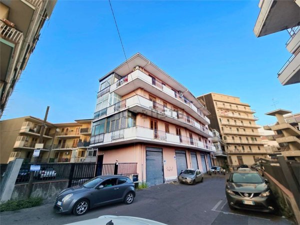 appartamento in vendita ad Acireale in zona Centro Storico
