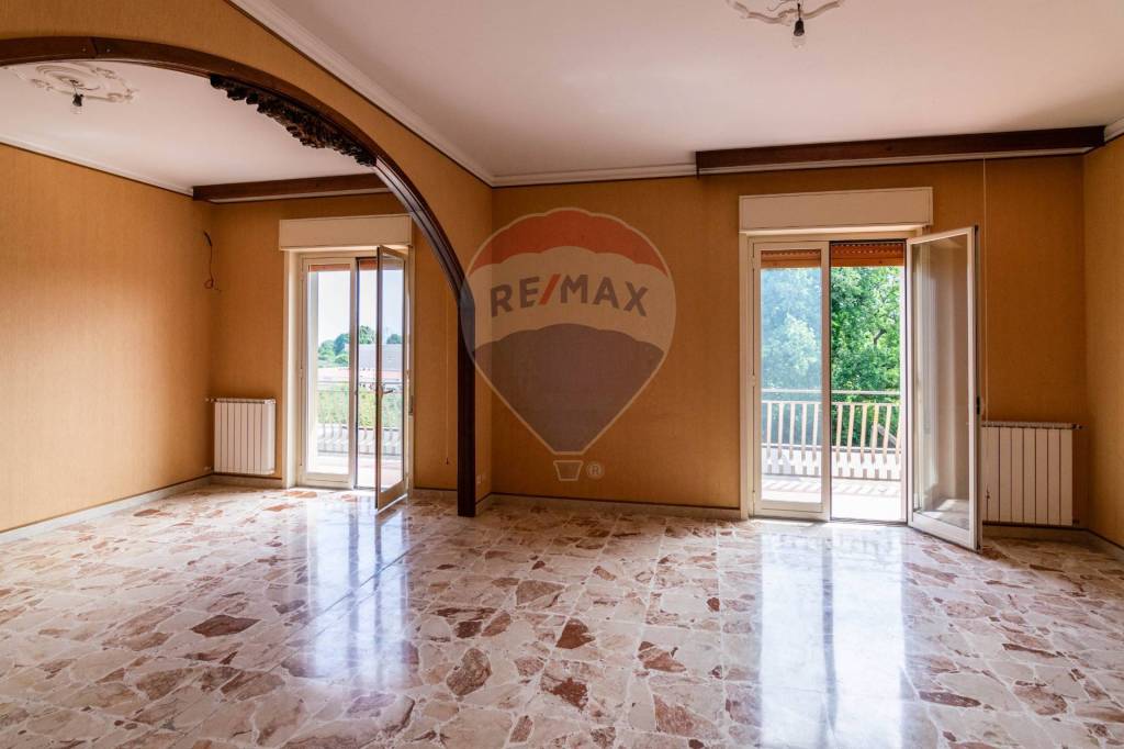 appartamento in vendita ad Acireale in zona Centro Storico