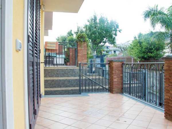 casa indipendente in vendita ad Acireale in zona Pennisi