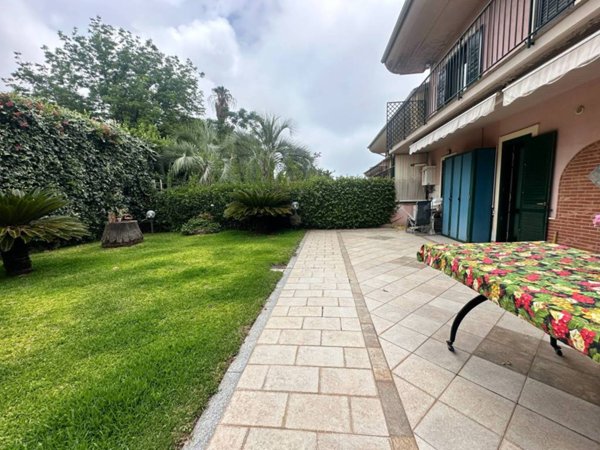casa indipendente in vendita ad Acireale in zona Pennisi