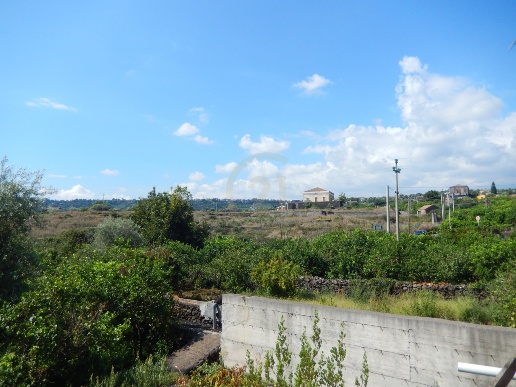 casa indipendente in vendita ad Acireale in zona Scillichenti