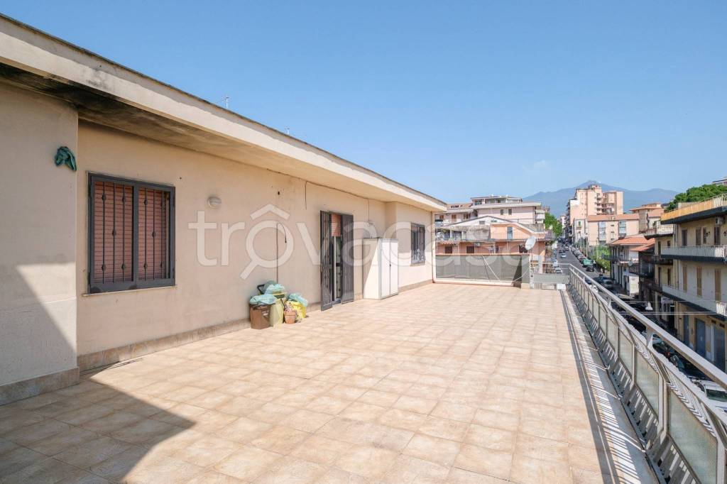 appartamento in vendita ad Acireale