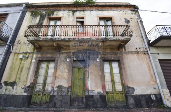 casa indipendente in vendita ad Acireale in zona Guardia