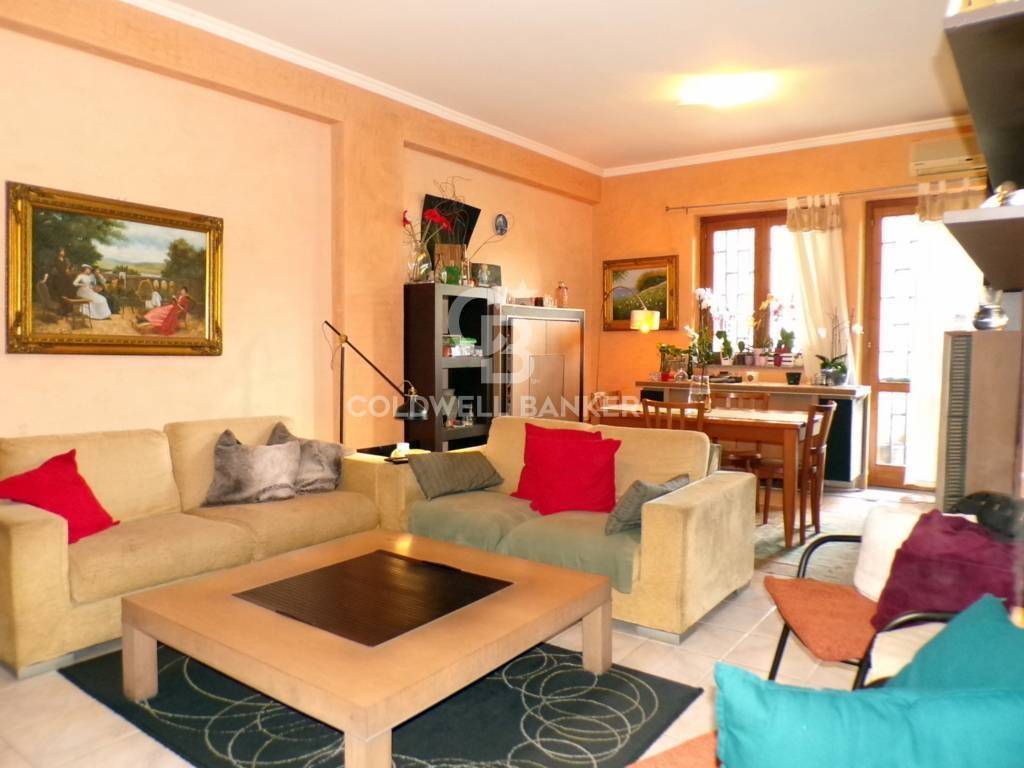 appartamento in vendita ad Acireale