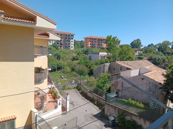 appartamento in vendita ad Acireale in zona San Giovanni