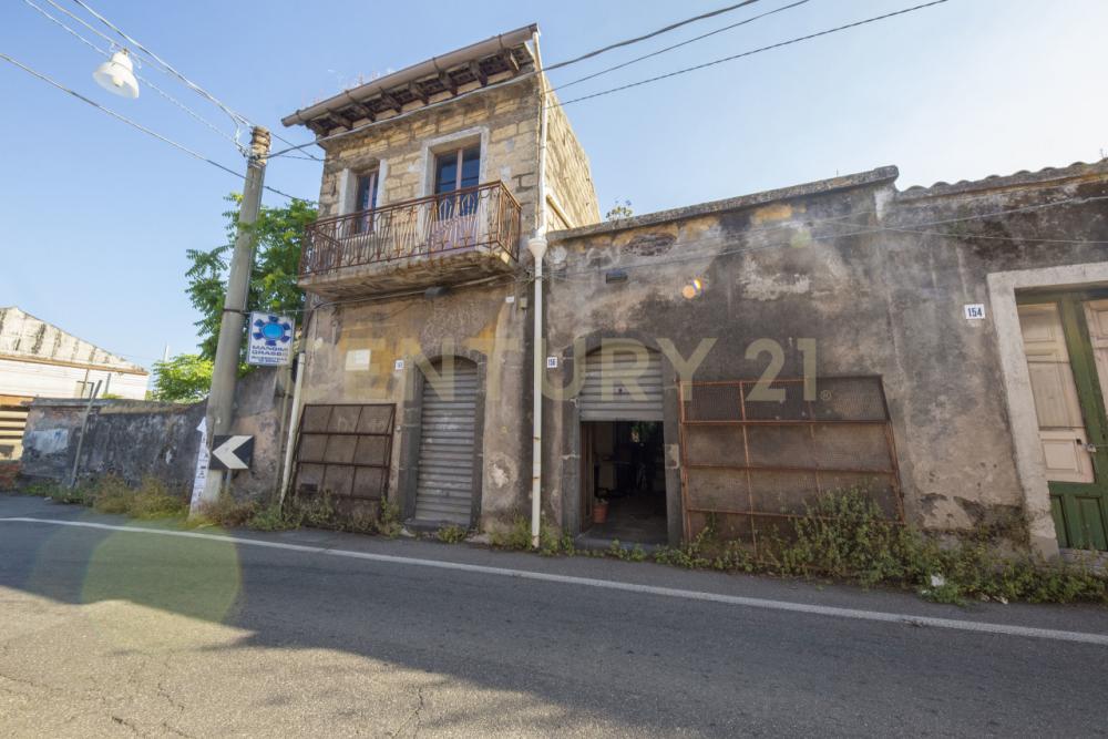 casa indipendente in vendita ad Acireale in zona Mangano