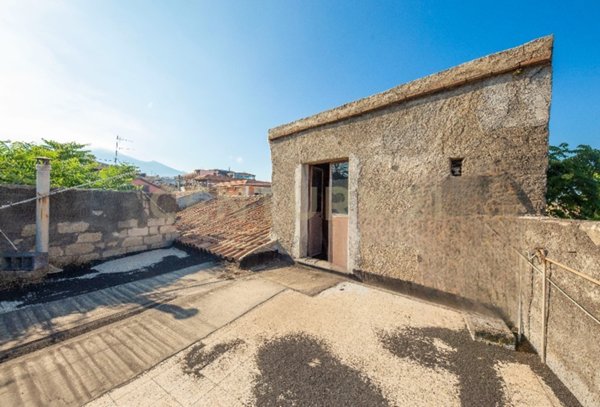 casa indipendente in vendita ad Acireale in zona Mangano