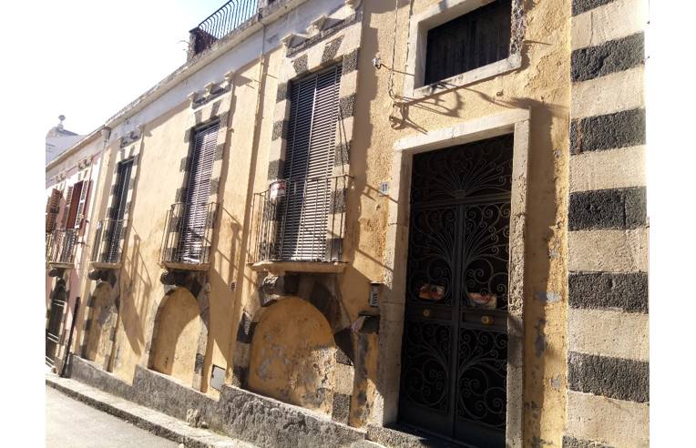 intera palazzina in vendita ad Acireale