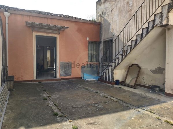appartamento in vendita ad Acireale
