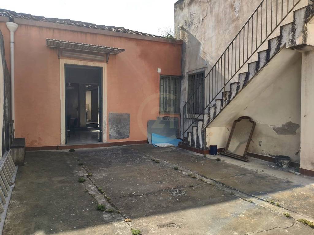 casa indipendente in vendita ad Acireale