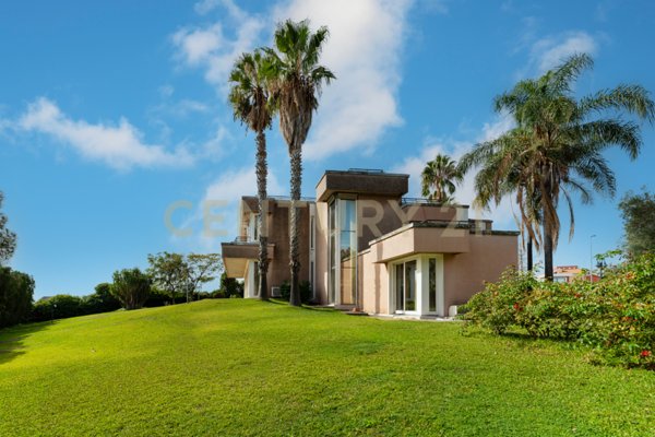 casa indipendente in vendita ad Acireale
