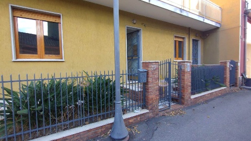 appartamento in vendita ad Acireale in zona Santa Tecla