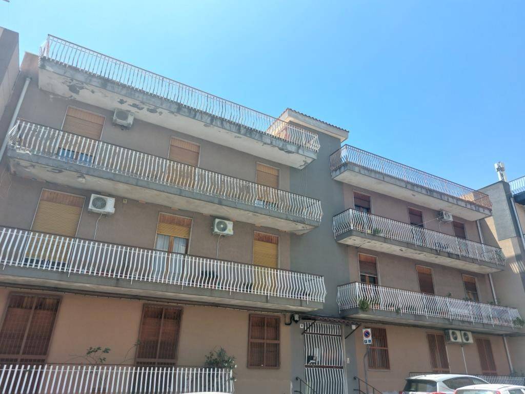 appartamento in vendita ad Acireale in zona San Giovanni