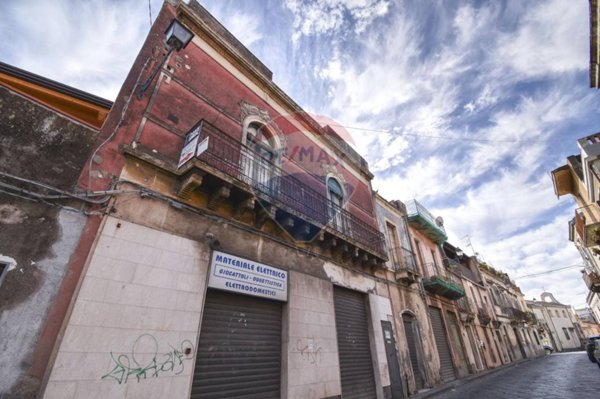 casa indipendente in vendita ad Acireale